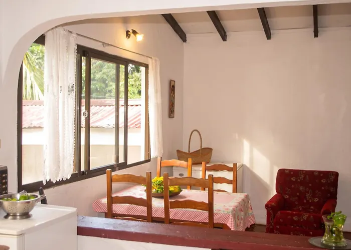 Charming House In With Mountain View * ויקטוריה