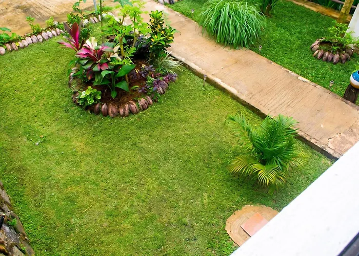 Charming House In With Mountain View ויקטוריה